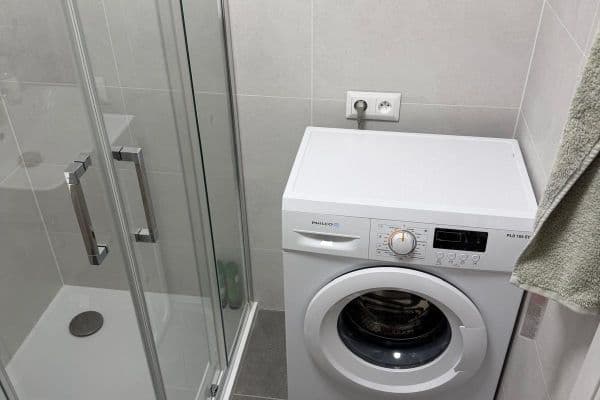 Prenájom bytu 1-izbový 33 m², Jáchymovská, Praha Prenájom bytu 1-izbový 33 m², Jáchymovská, Praha