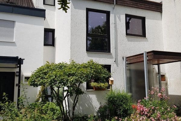 Predaj domu 127 m², pozemok 261 m², Grasbrunn, Bavorsko Predaj domu 127 m², pozemok 261 m², Grasbrunn, Bavorsko