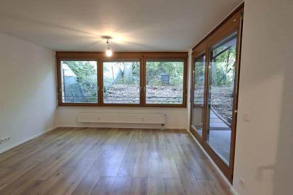 Prenájom bytu 2-izbový 57 m², Ludwigsburger Str. 204, Zuffenhausen, Bádensko-Wurttembersko Prenájom bytu 2-izbový 57 m², Ludwigsburger Str. 204, Zuffenhausen, Bádensko-Wurttembersko