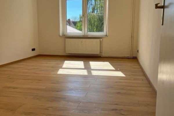 Prenájom bytu 2-izbový 61 m², Magdeburg, Sasko-Anhaltsko Prenájom bytu 2-izbový 61 m², Magdeburg, Sasko-Anhaltsko