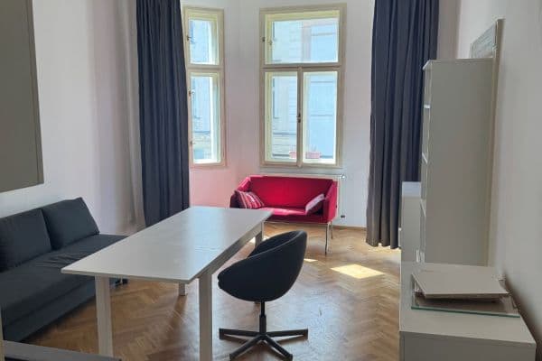 Prenájom bytu 2-izbový 49 m², Na Zderaze, Praha Prenájom bytu 2-izbový 49 m², Na Zderaze, Praha