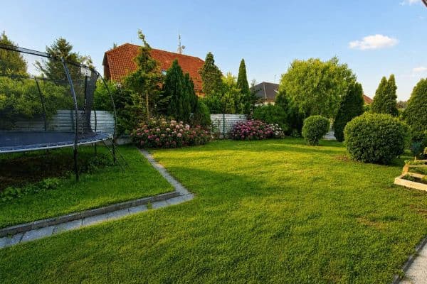 Prenájom bytu 2-izbový 60 m², Zahradní, Roudné Prenájom bytu 2-izbový 60 m², Zahradní, Roudné