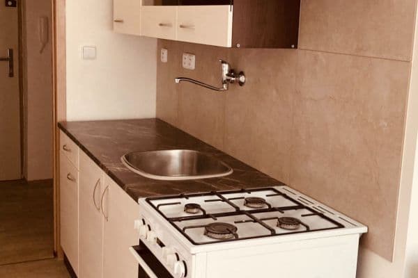 Prenájom bytu 1-izbový 37 m², Jana Ziky, Ostrava Prenájom bytu 1-izbový 37 m², Jana Ziky, Ostrava