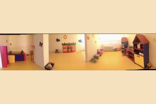 Prenájom nebytového priestoru 110 m², Lovosická, Praha Prenájom nebytového priestoru 110 m², Lovosická, Praha
