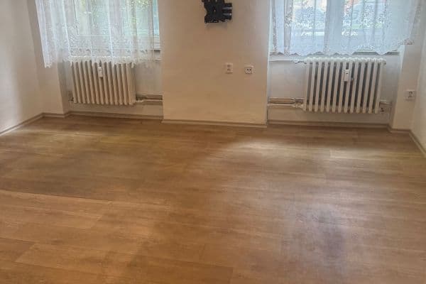 Prenájom bytu 1-izbový 44 m², Poříčí, Brno Prenájom bytu 1-izbový 44 m², Poříčí, Brno