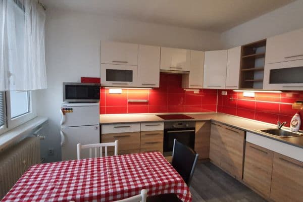Prenájom bytu 1-izbový 35 m², Křišťálová, Jablonec nad Nisou Prenájom bytu 1-izbový 35 m², Křišťálová, Jablonec nad Nisou