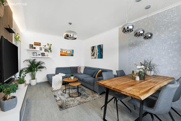 Prenájom bytu 2-izbový 54 m², Provazníkova, Brno Prenájom bytu 2-izbový 54 m², Provazníkova, Brno
