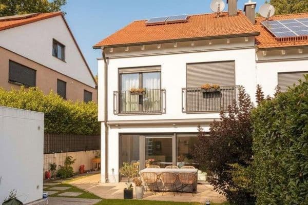 Predaj domu 175 m², pozemok 330 m², Landshut Predaj domu 175 m², pozemok 330 m², Landshut