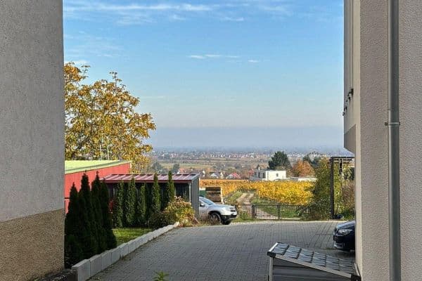 Prenájom bytu 2-izbový 86 m², Mandelring 24, Neustadt Prenájom bytu 2-izbový 86 m², Mandelring 24, Neustadt