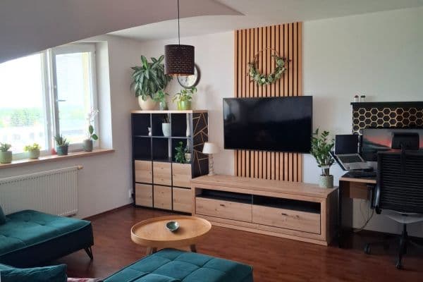 Prenájom bytu 3-izbový 75 m², Krajná, Ružinov Prenájom bytu 3-izbový 75 m², Krajná, Ružinov