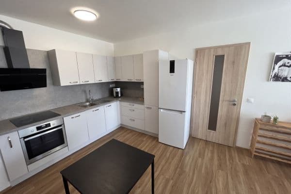 Prenájom bytu 2-izbový 47 m², 17. listopadu, Jihlava, Kraj Vysočina Prenájom bytu 2-izbový 47 m², 17. listopadu, Jihlava, Kraj Vysočina