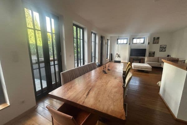 Predaj domu 306 m², pozemok 360 m², Armbruststraße 23, Speyer Predaj domu 306 m², pozemok 360 m², Armbruststraße 23, Speyer
