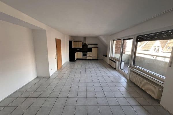 Prenájom bytu 3-izbový 89 m², Solinger Str. 139, Langenfeld Prenájom bytu 3-izbový 89 m², Solinger Str. 139, Langenfeld