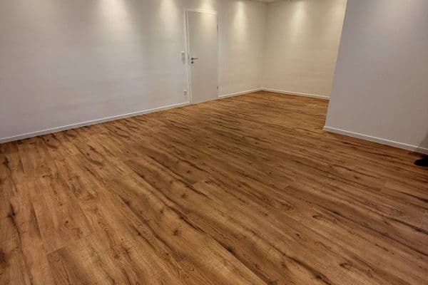 Prenájom bytu 3-izbový 82 m², Köln - Weiden, Severné Porýnie - Westfálsko Prenájom bytu 3-izbový 82 m², Köln - Weiden, Severné Porýnie - Westfálsko