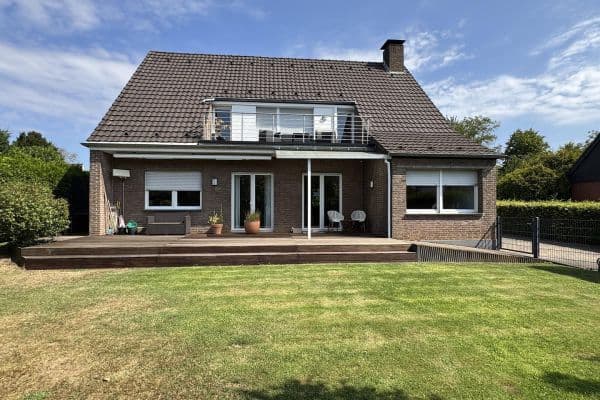 Predaj domu 194 m², pozemok 825 m², Kaarst Predaj domu 194 m², pozemok 825 m², Kaarst