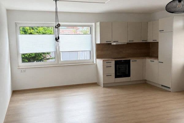 Prenájom bytu 3-izbový 83 m², Wilhelmstraße 3, Grimmen Prenájom bytu 3-izbový 83 m², Wilhelmstraße 3, Grimmen
