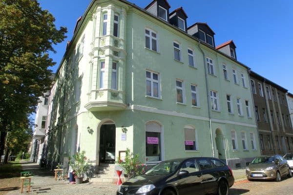 Prenájom bytu 2-izbový 74 m², Werderstr. 30, Dessau-Rosslau Prenájom bytu 2-izbový 74 m², Werderstr. 30, Dessau-Rosslau