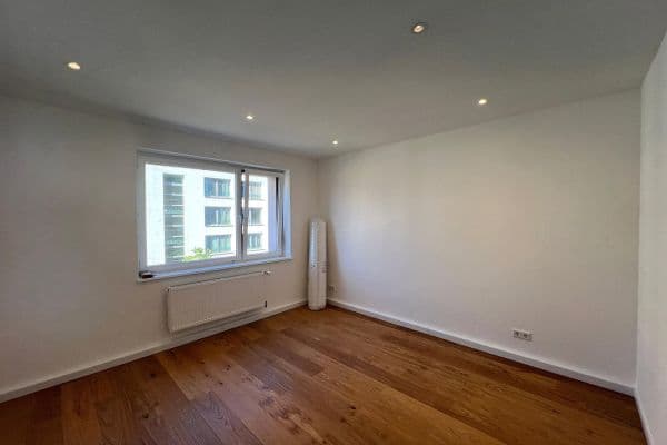 Predaj bytu 2-izbový 65 m², Düsseldorf, Severné Porýnie - Westfálsko Predaj bytu 2-izbový 65 m², Düsseldorf, Severné Porýnie - Westfálsko