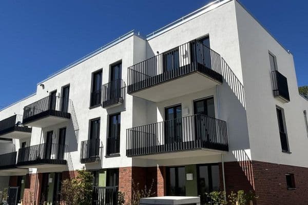 Prenájom bytu 4-izbový 100 m², Alte Str. 30, Frechen Prenájom bytu 4-izbový 100 m², Alte Str. 30, Frechen