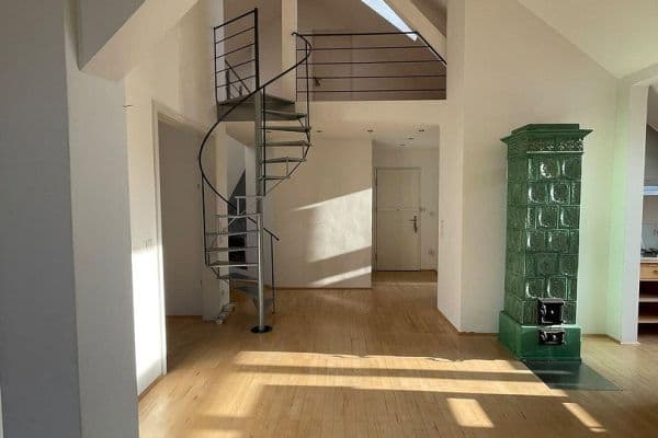 Predaj bytu 3-izbový 130 m², München, Bavorsko Predaj bytu 3-izbový 130 m², München, Bavorsko