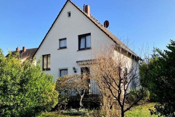 Predaj domu 95 m², pozemok 567 m², Lübecker Straße 10, Rüsselsheim am Main Predaj domu 95 m², pozemok 567 m², Lübecker Straße 10, Rüsselsheim am Main