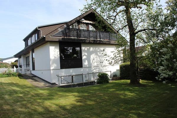 Predaj domu 231 m², pozemok 995 m², Ahornstraße 48, Leun Predaj domu 231 m², pozemok 995 m², Ahornstraße 48, Leun