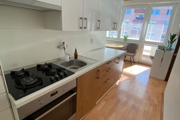 Prenájom bytu 3-izbový 78 m², Polní, Jihlava Prenájom bytu 3-izbový 78 m², Polní, Jihlava