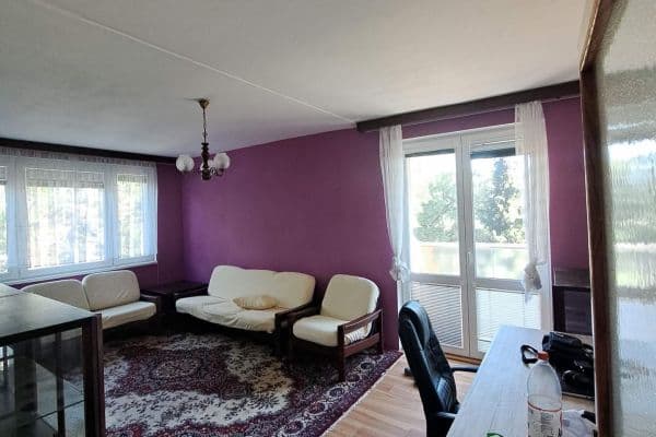 Prenájom bytu 3-izbový 96 m², Lipová alej, Písek, Jihočeský kraj Prenájom bytu 3-izbový 96 m², Lipová alej, Písek, Jihočeský kraj