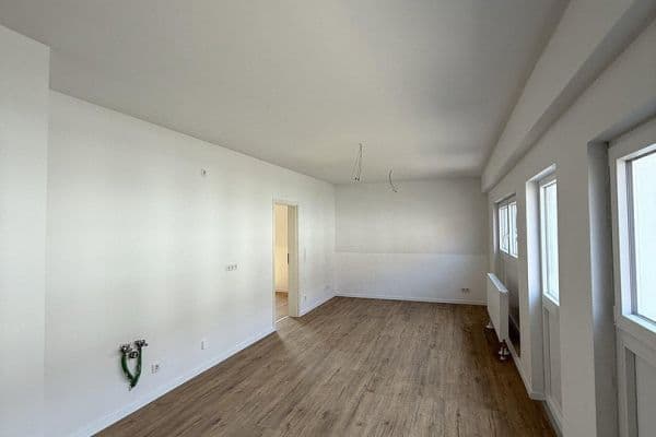 Prenájom bytu 3-izbový 71 m², Hermannstraße, Lauf an der Pegnitz Prenájom bytu 3-izbový 71 m², Hermannstraße, Lauf an der Pegnitz