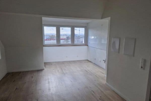 Predaj bytu 2-izbový 62 m², Ludwigshafen Predaj bytu 2-izbový 62 m², Ludwigshafen