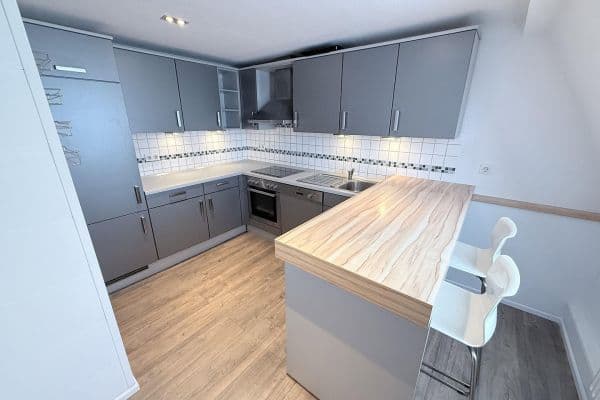Prenájom bytu 2-izbový 55 m², Jacobistrasse 24, Bremerhaven, Brémy Prenájom bytu 2-izbový 55 m², Jacobistrasse 24, Bremerhaven, Brémy