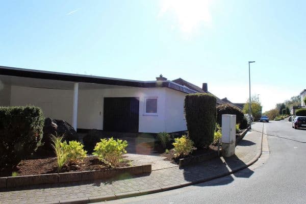 Predaj domu 201 m², pozemok 804 m², Runkel-Dehrn Predaj domu 201 m², pozemok 804 m², Runkel-Dehrn