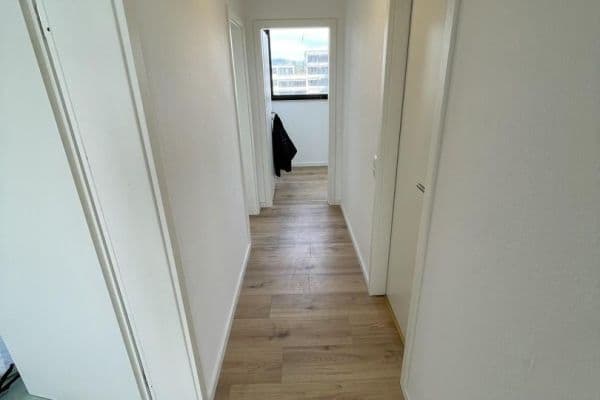 Prenájom bytu 3-izbový 80 m², Wiesbaden, Hesensko Prenájom bytu 3-izbový 80 m², Wiesbaden, Hesensko