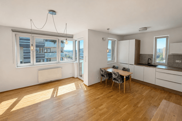 Prenájom bytu 2-izbový 59 m², Pod Stolovou horou, Praha Prenájom bytu 2-izbový 59 m², Pod Stolovou horou, Praha