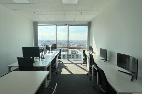 Prenájom kancelárie 28 m², Jankovcova, Praha Prenájom kancelárie 28 m², Jankovcova, Praha