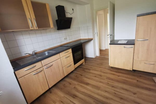 Prenájom bytu 3-izbový 60 m², Hauptstraße 8, Warlitz Prenájom bytu 3-izbový 60 m², Hauptstraße 8, Warlitz