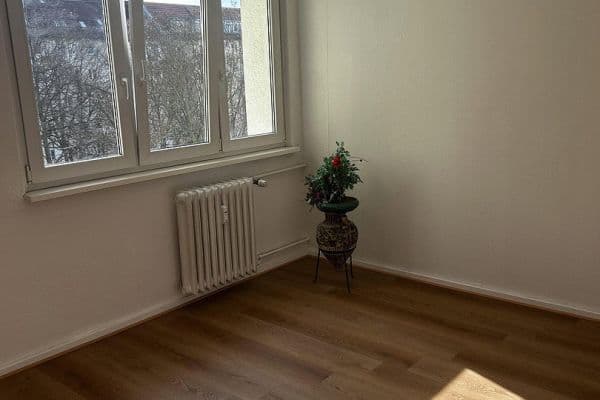 Predaj bytu 3-izbový 63 m², Berlin, Berlín Predaj bytu 3-izbový 63 m², Berlin, Berlín