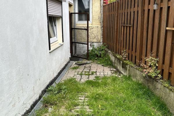 Prenájom bytu 4-izbový 115 m², Delligsen Prenájom bytu 4-izbový 115 m², Delligsen