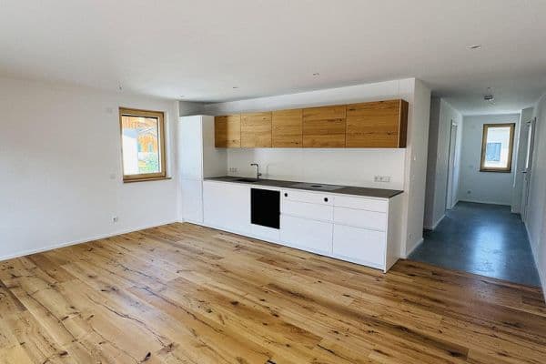 Prenájom bytu 2-izbový 73 m², Raubling, Bavorsko Prenájom bytu 2-izbový 73 m², Raubling, Bavorsko
