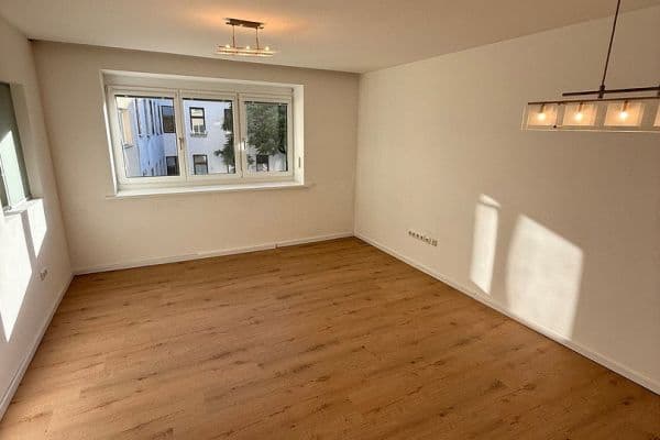 Prenájom bytu 2-izbový 45 m², Eichenstraße 8, Wien, Viedeň Prenájom bytu 2-izbový 45 m², Eichenstraße 8, Wien, Viedeň