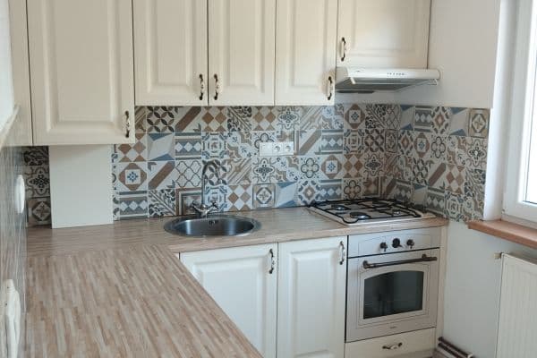 Prenájom bytu 2-izbový 37 m², Sídliště, Trhové Sviny Prenájom bytu 2-izbový 37 m², Sídliště, Trhové Sviny