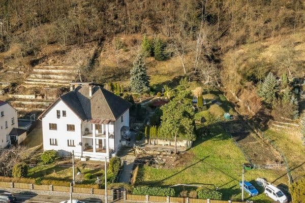 Prenájom bytu 4-izbový 150 m², Opletalova, Ústí nad Labem Prenájom bytu 4-izbový 150 m², Opletalova, Ústí nad Labem