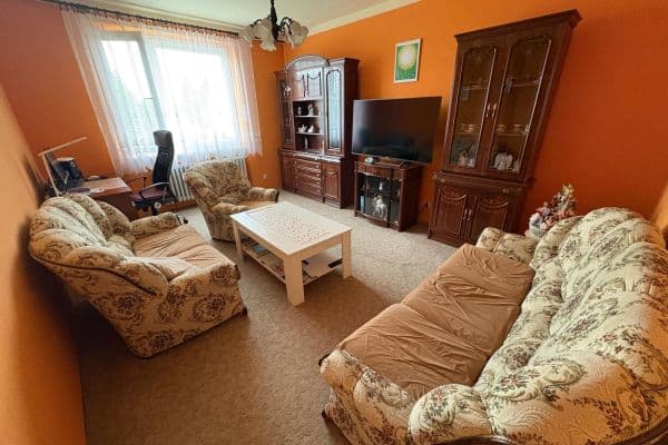 Predaj bytu 3-izbový 71 m², V Humnech, Kunovice Predaj bytu 3-izbový 71 m², V Humnech, Kunovice