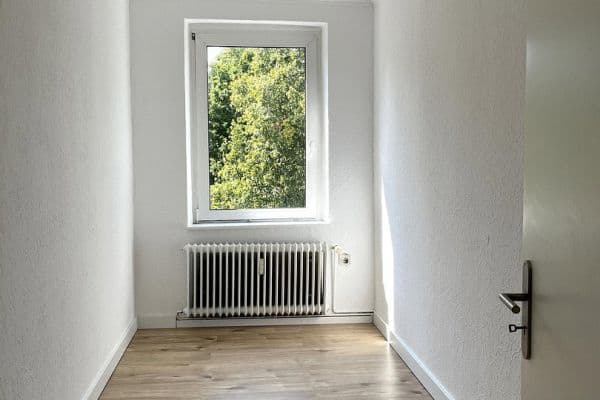 Prenájom bytu 3-izbový 67 m², Krefeld, Severné Porýnie - Westfálsko Prenájom bytu 3-izbový 67 m², Krefeld, Severné Porýnie - Westfálsko
