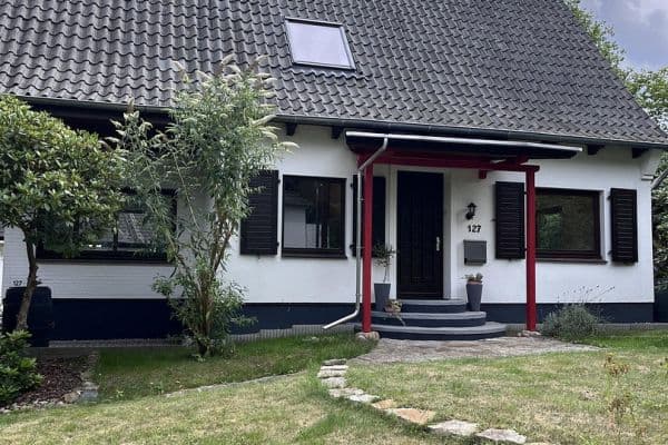 Prenájom domu 100 m², pozemok 1.005 m², Neugrabener Bahnhofstr. 127, Hamburg Prenájom domu 100 m², pozemok 1.005 m², Neugrabener Bahnhofstr. 127, Hamburg