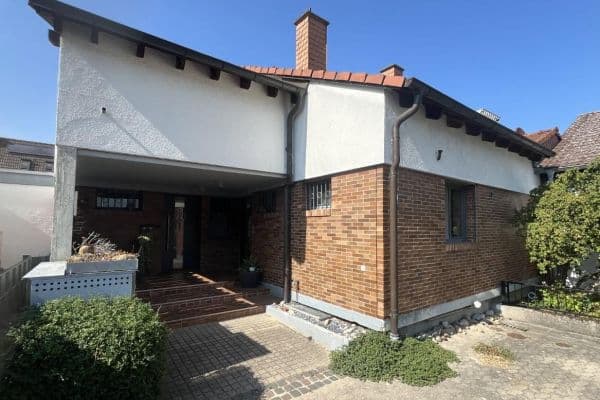 Predaj domu 376 m², pozemok 573 m², Ludwigshafen Predaj domu 376 m², pozemok 573 m², Ludwigshafen