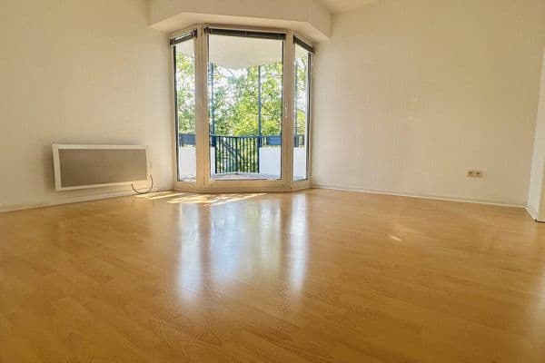 Prenájom bytu 2-izbový 50 m², Jugenheimer Str. 48a, Frankfurt Prenájom bytu 2-izbový 50 m², Jugenheimer Str. 48a, Frankfurt