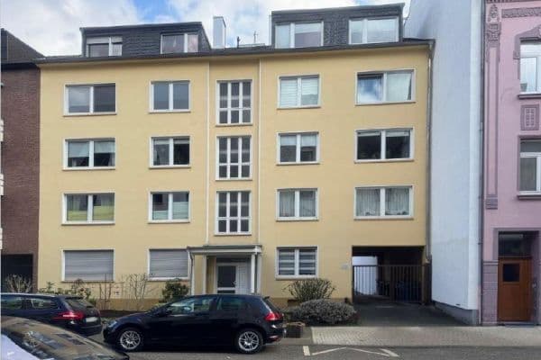 Prenájom bytu 3-izbový 75 m², Krefeld, Severné Porýnie - Westfálsko Prenájom bytu 3-izbový 75 m², Krefeld, Severné Porýnie - Westfálsko