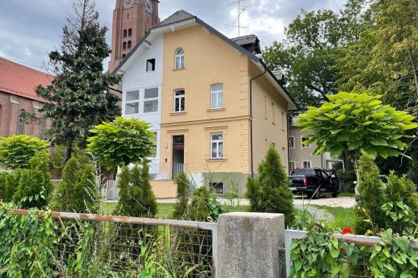 Predaj domu 224 m², pozemok 608 m², Ulmerstrasse 68, Augsburg Predaj domu 224 m², pozemok 608 m², Ulmerstrasse 68, Augsburg