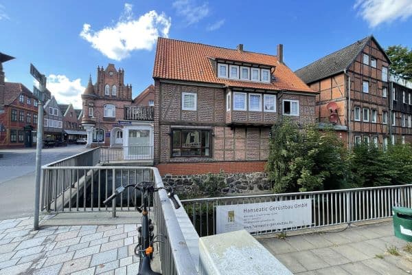 Prenájom bytu 3-izbový 90 m², Deichstraße 2, Winsen (Luhe) Prenájom bytu 3-izbový 90 m², Deichstraße 2, Winsen (Luhe)